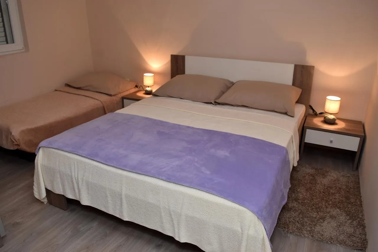 Apartments Oresic Vir