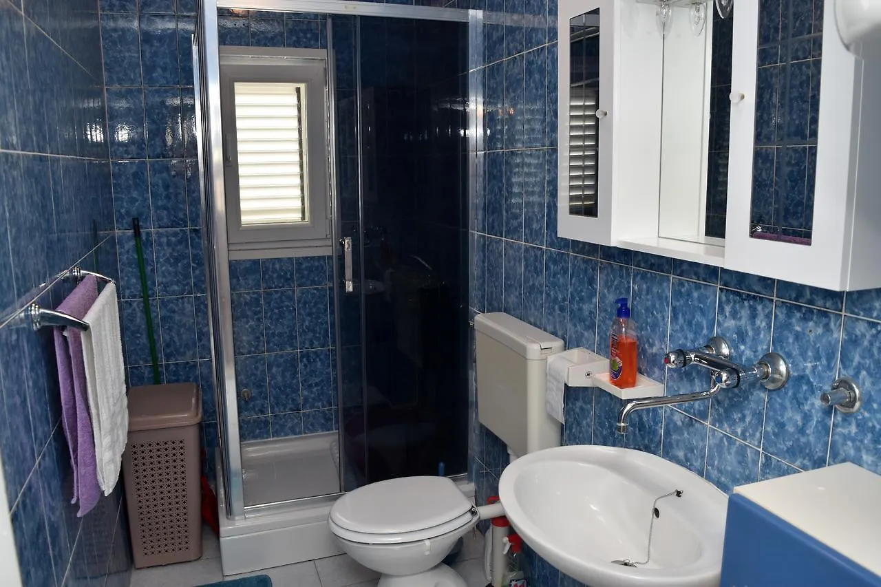Apartments Oresic Vir